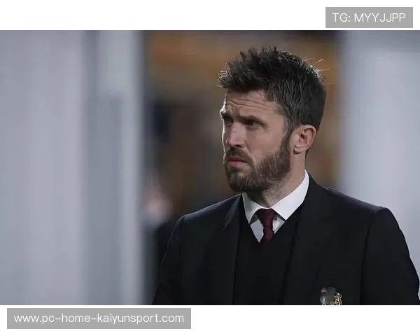 曼联稳步推进，卡里克力挺红魔逆袭热刺